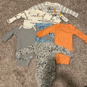 Brand new body suits for baby